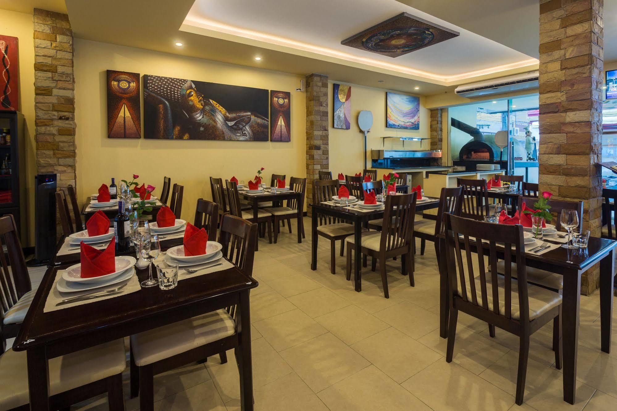 Guesthouse Belvedere Patong Exterior foto